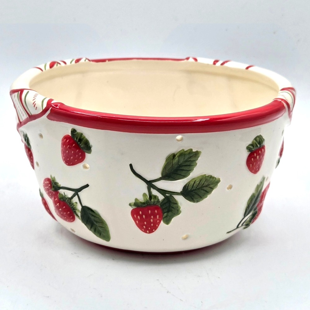 Strawberry Fruit Ceramic Colander Cottage Core Granny Farmhouse - Picture 2 of 6